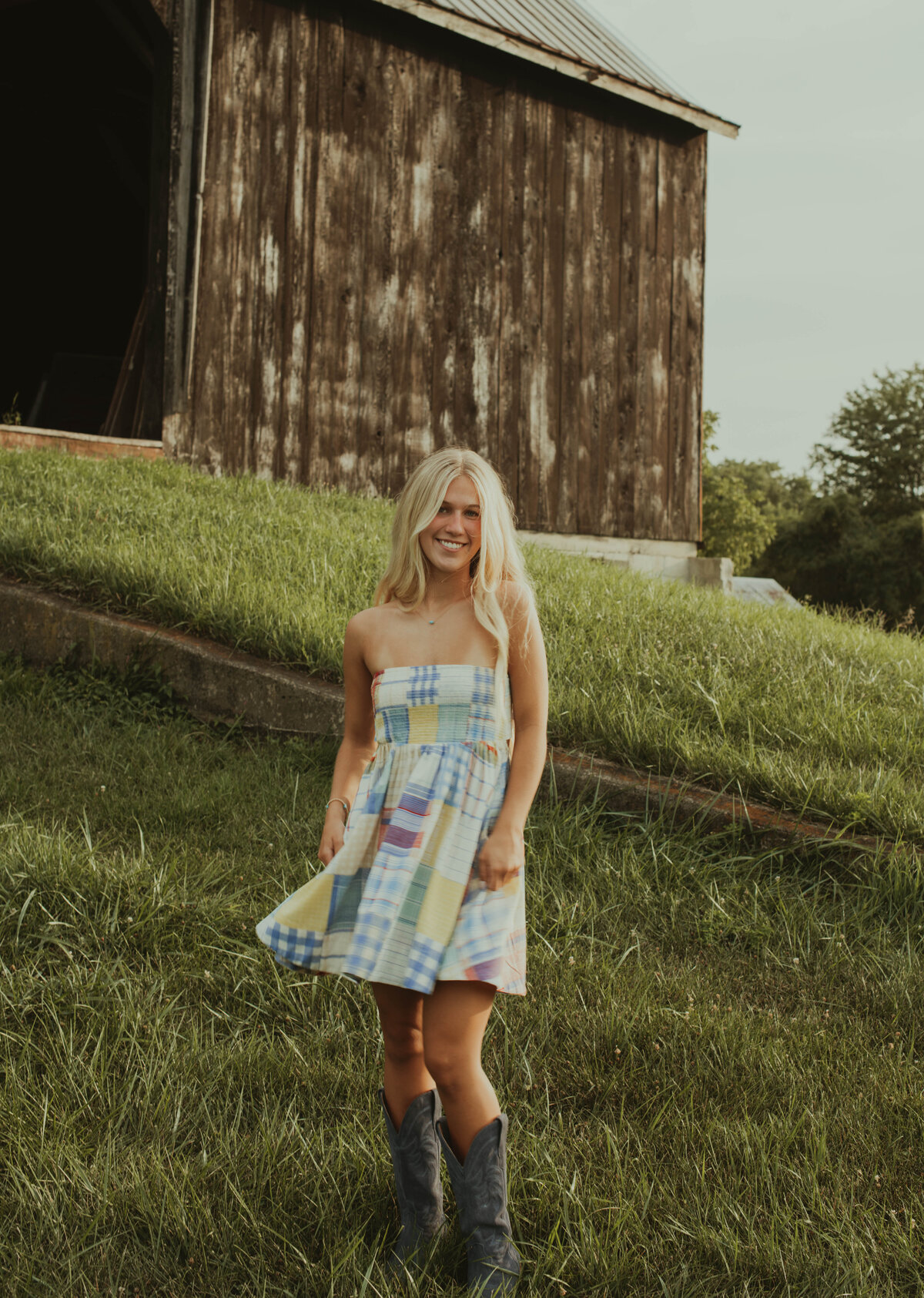 Maddie_McFadden_senior_sneakpeek_trulygracephotography_AUG_2024-9