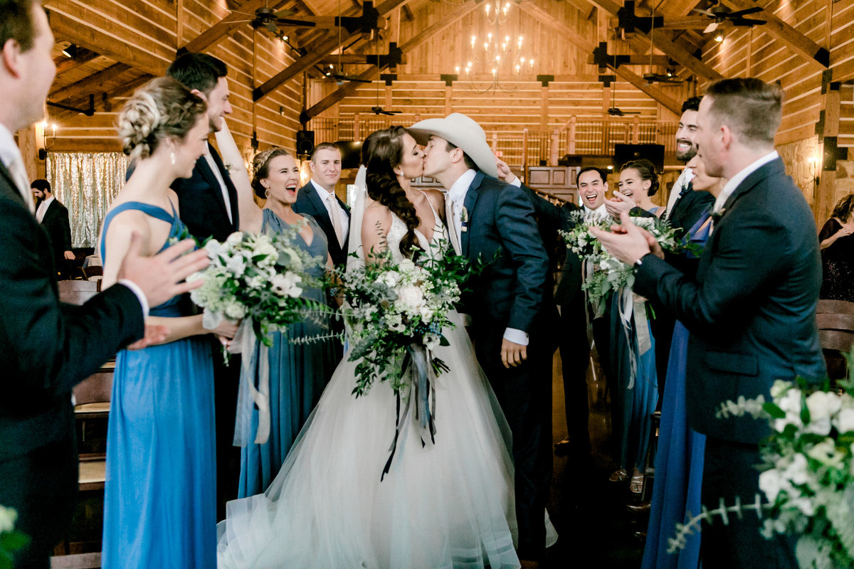 Hailey-and-Christian-Wedding-Day-by-Emily-Nicole-Photo-410