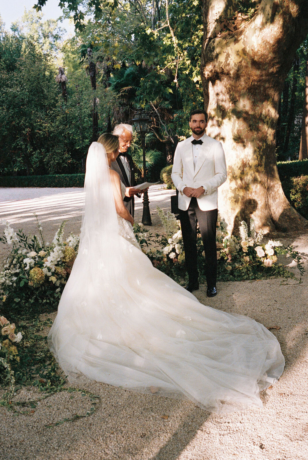 Flora_And_Grace_Provence_Analog_Film_Editorial_Wedding_Photographer (46 von 103)