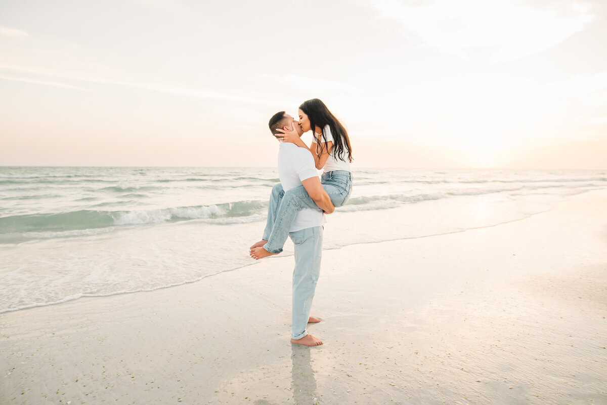 couples-photography-session-siestakey-florida_12