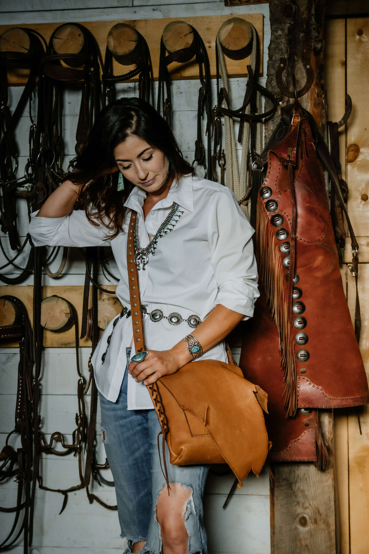 paige-leather-central-alberta-business-branding-lifestyle-photographer-0001
