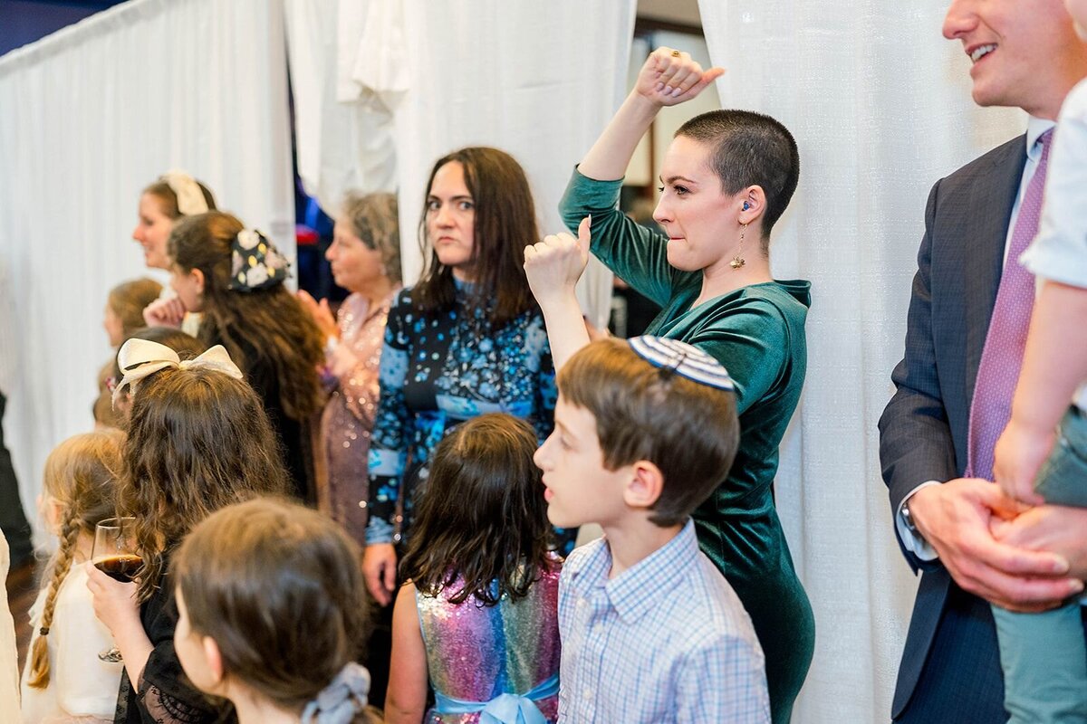 Eliana-Melmed-Photography-Chicago-LosAngeles-Jewish-WeddingPhotographer-CarmiKalman-Shtick-00032