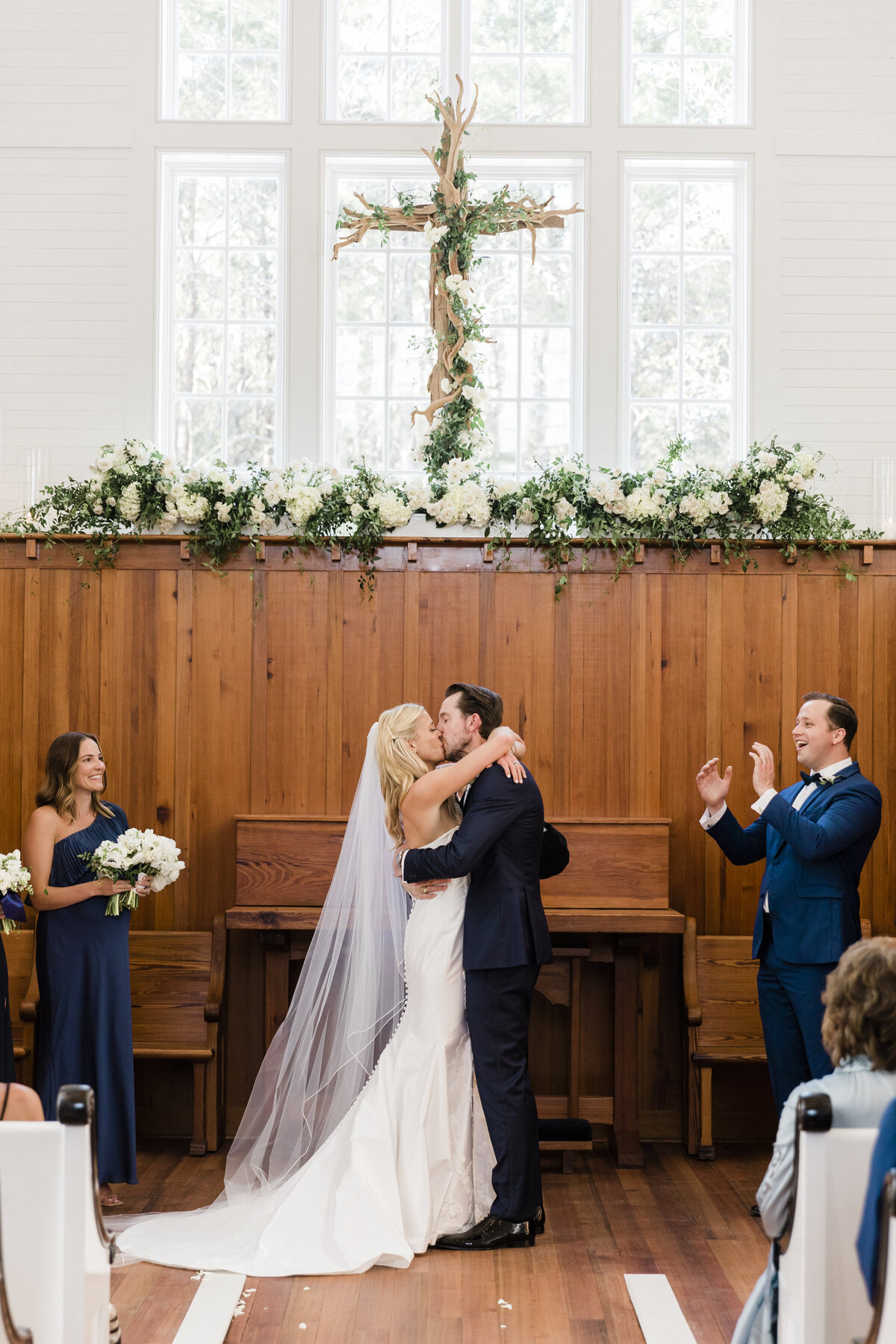 bride-groom-seaside-chapel-ceremony