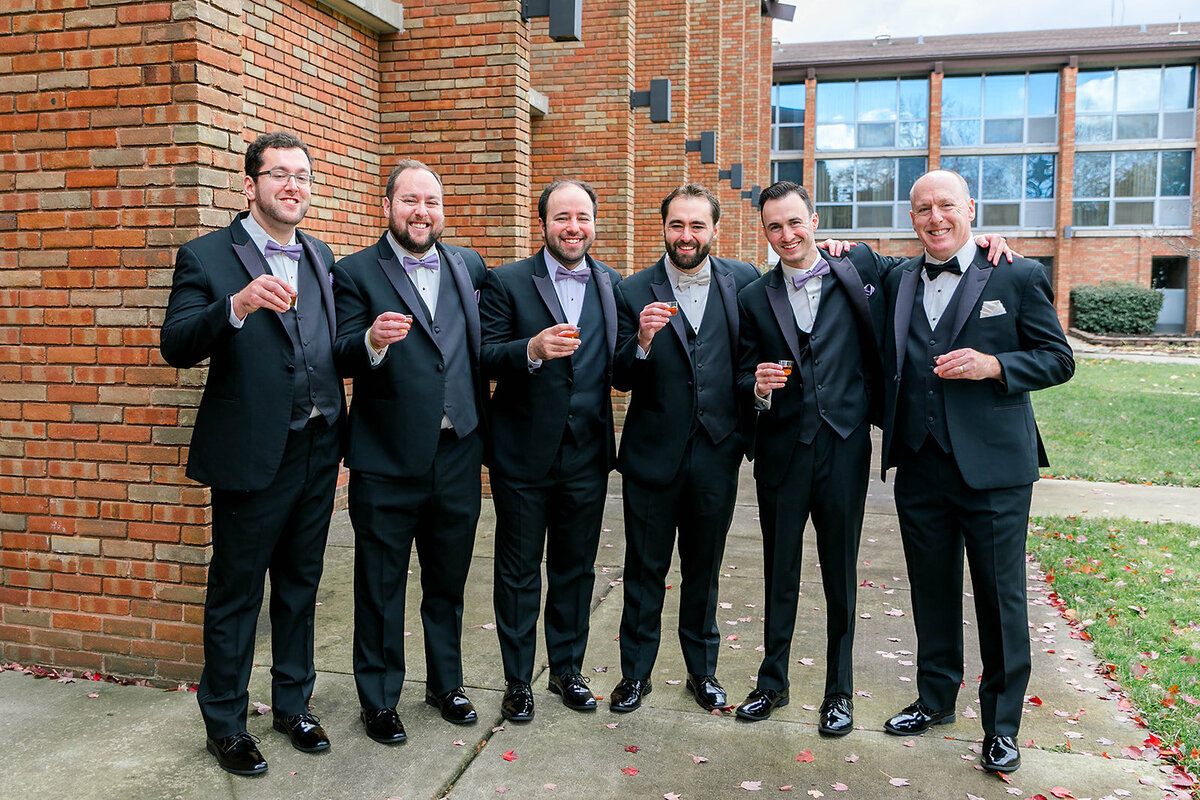 Eliana-Melmed-Photography-Chicago-LosAngeles-Jewish-WeddingPhotography-AndrewReady-00038