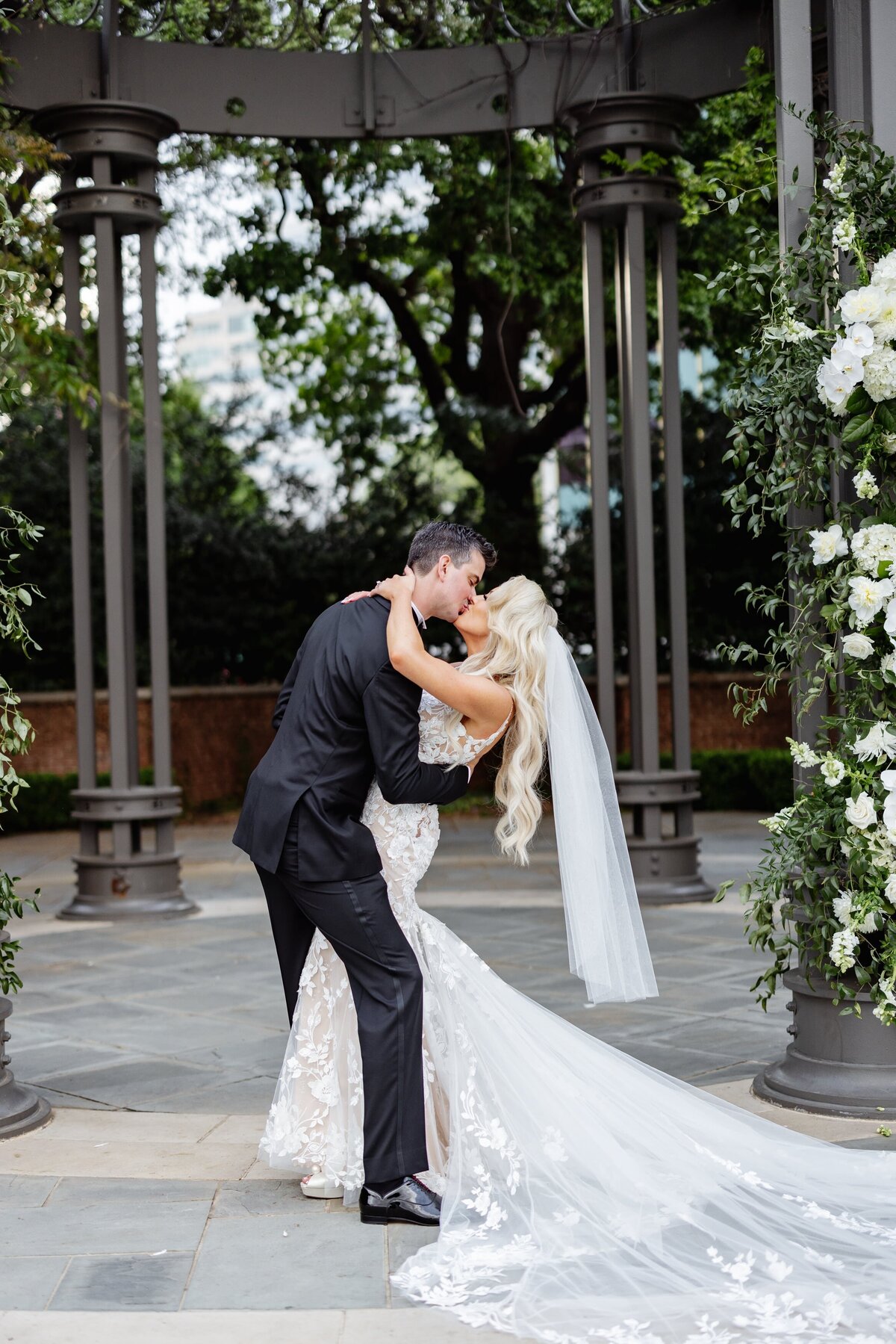 Arlington-Hall-Weddings-Scott-Aleman-Photography81