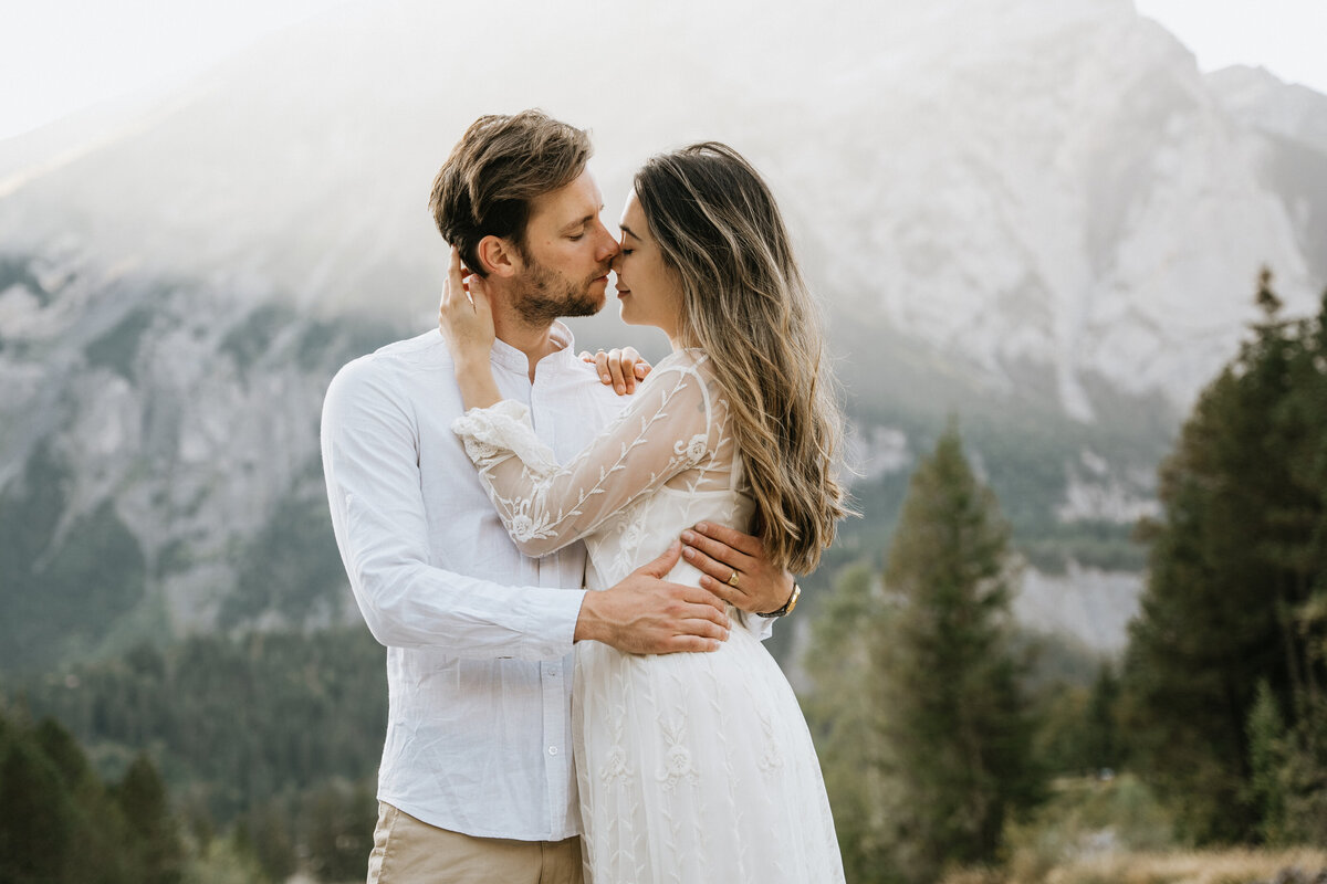 Couple eloping in Grindelwald in the Swiss Alps