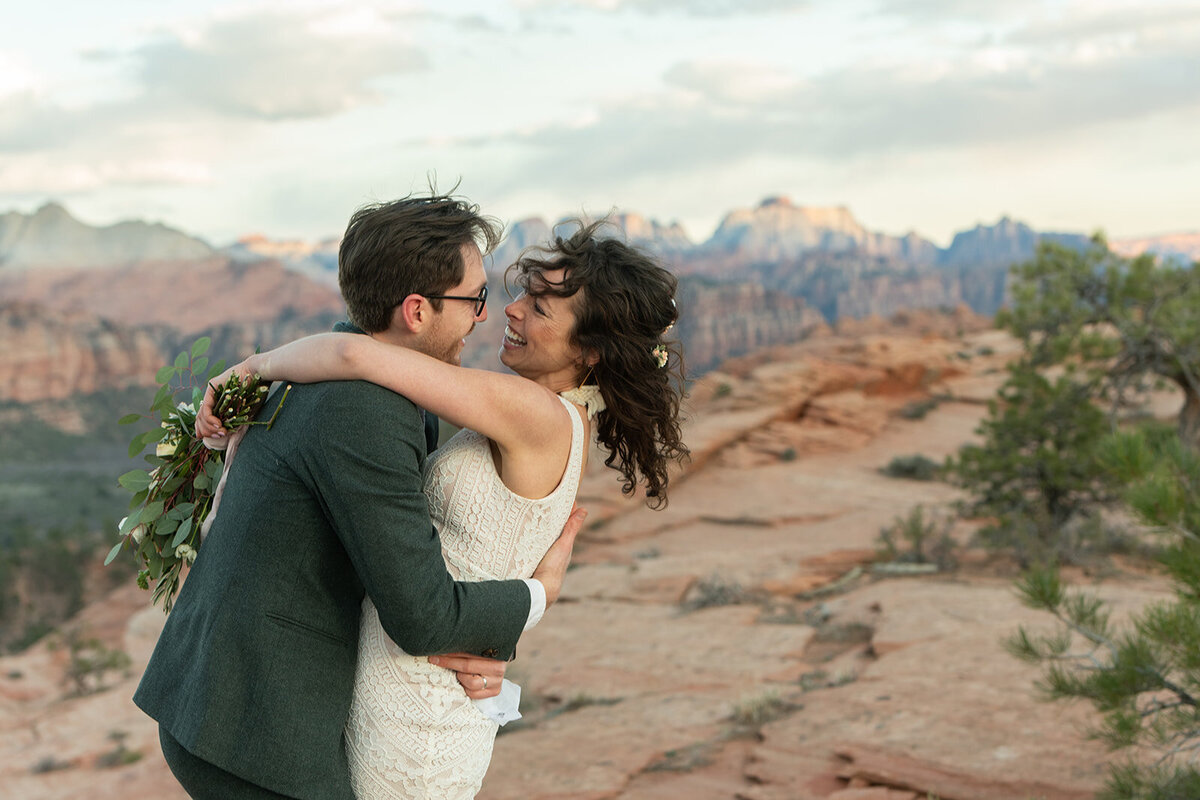 zion-national-park-elopement-photographer-wild-within-us (10)