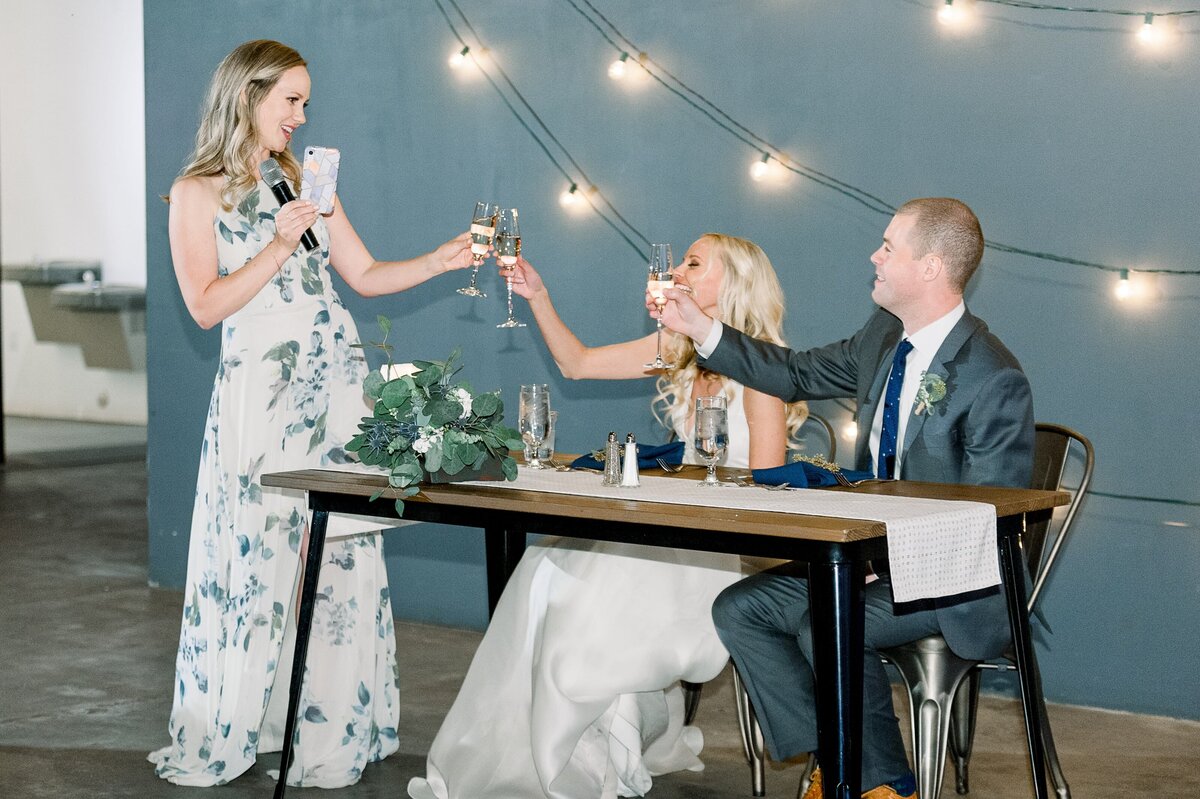Warehouse-215-wedding-by-Leslie-Ann-Photography-00088