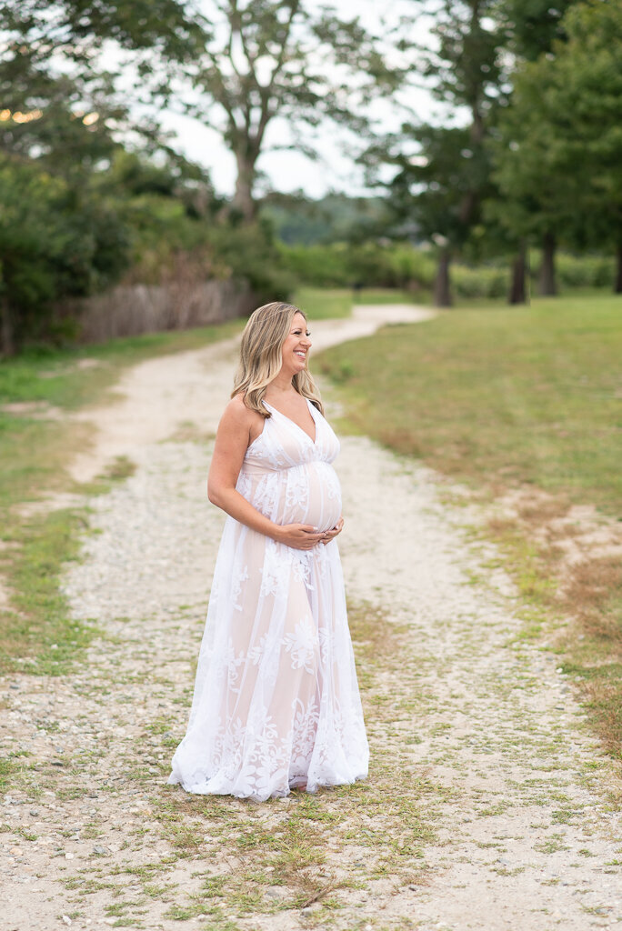 Maternity Summer Beach Session at Harkness | Sharon Leger Photography, Canton, CT || Connecticut Family and Newborn Photographer-2