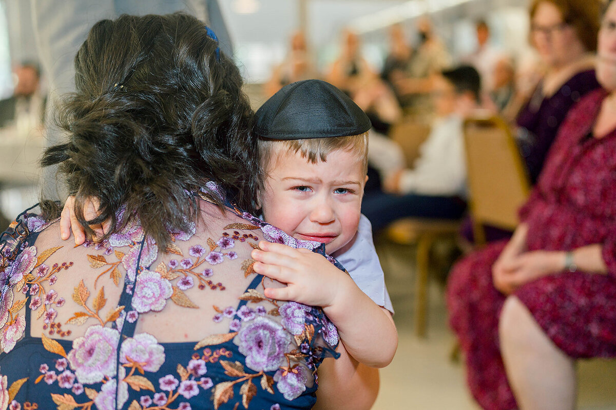 Eliana-Melmed-Photography-Chicago-LosAngeles-Jewish-WeddingPhotography-ElianaSklar-Tisch-00096