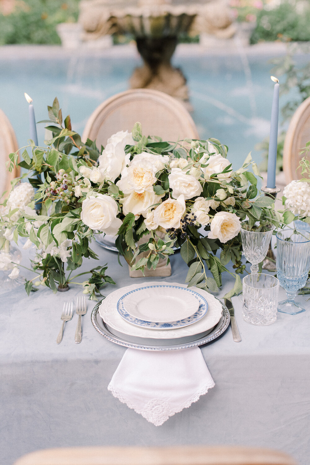 Romantic Blue and White Wedding Table