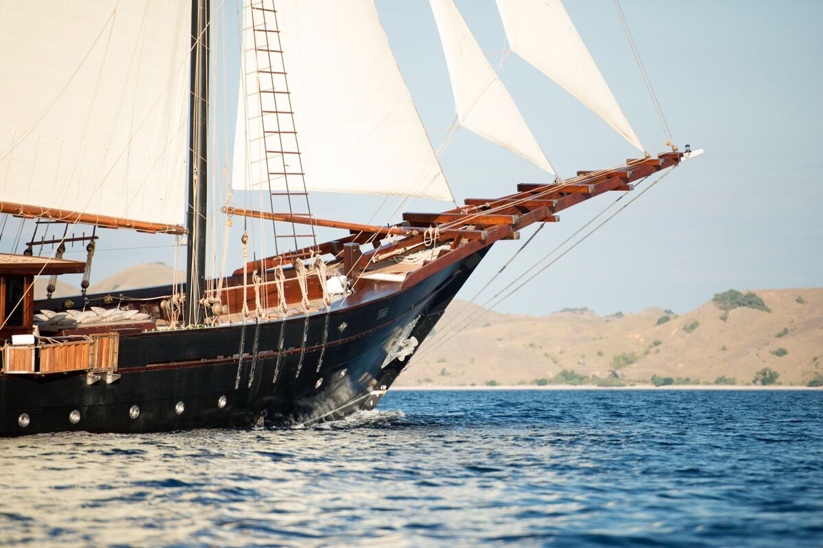 Amandira Luxury Yacht Charter Indonesia  Sailing