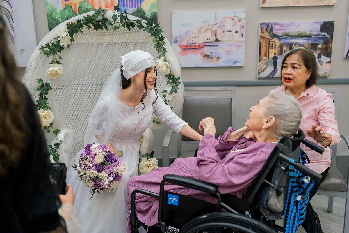 Eliana-Melmed-Photography-Chicago-LosAngeles-Jewish-WeddingPhotographer-CarmiKalman-Bedeken-00016