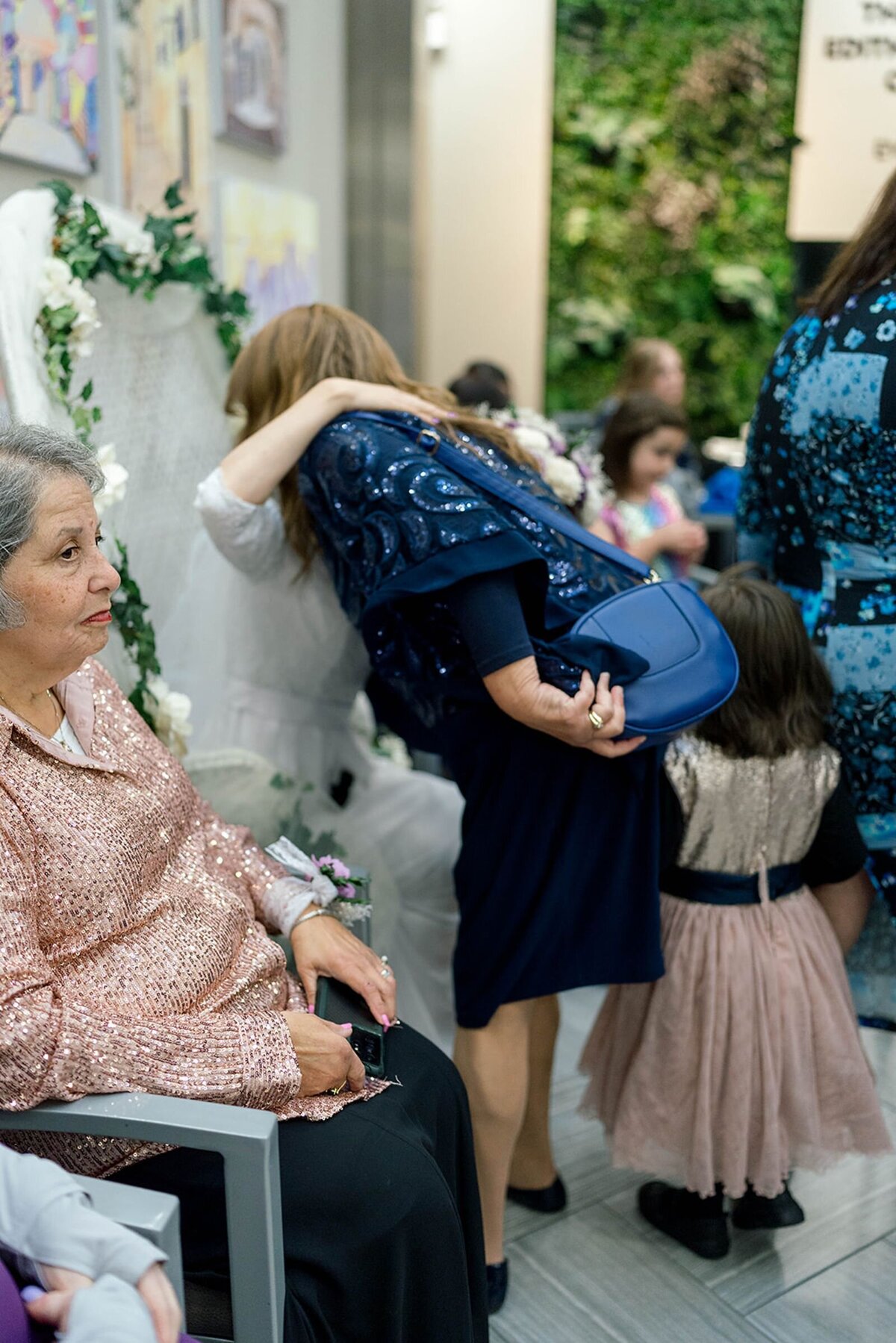 Eliana-Melmed-Photography-Chicago-LosAngeles-Jewish-WeddingPhotographer-CarmiKalman-KabbalatPanim-00084
