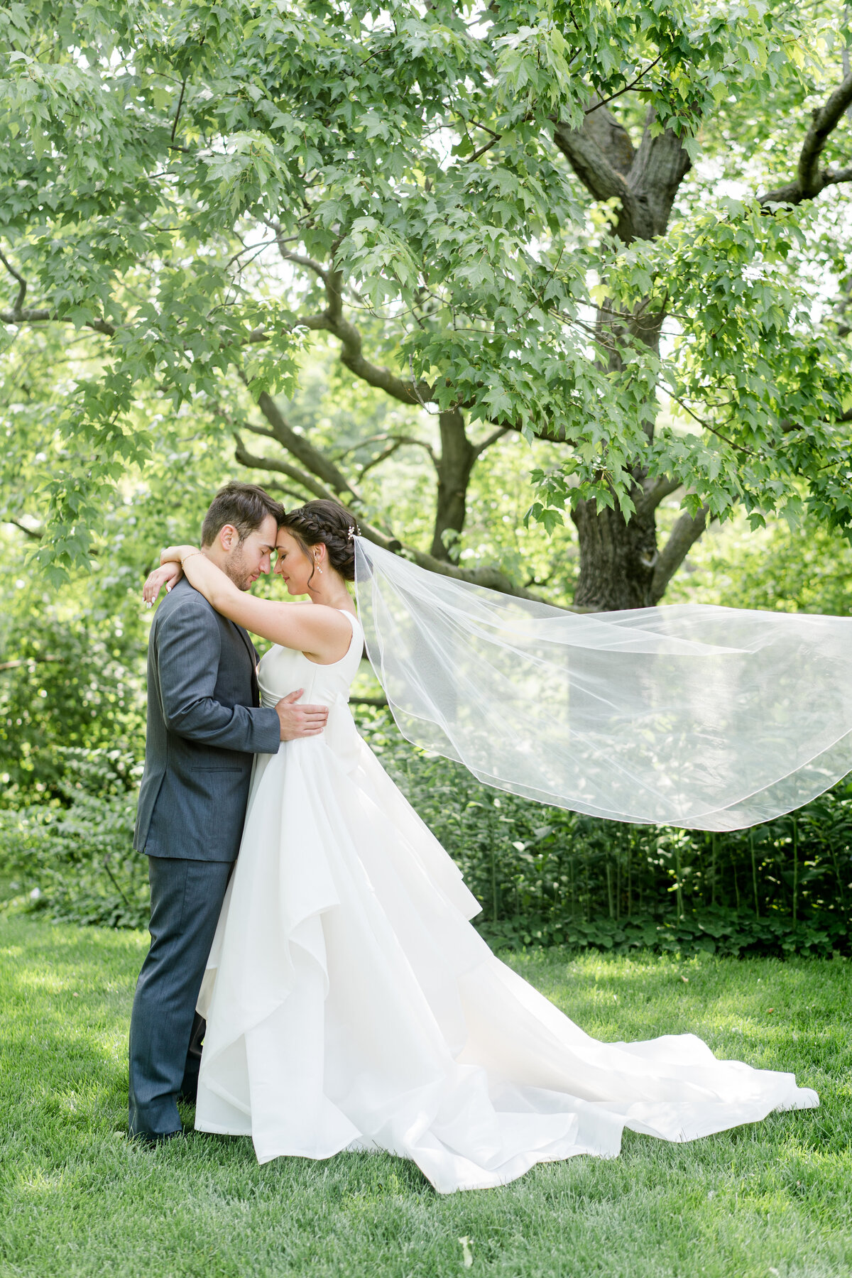 Eliana-Melmed-Photography-Chicago-LosAngeles-Jewish-WeddingPhotographer-MarkYuliyaWedding-5