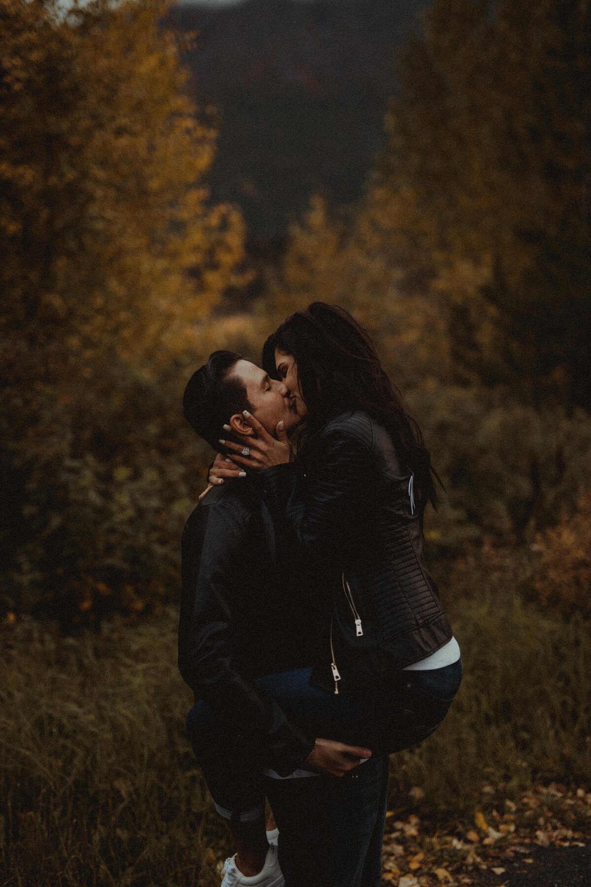 engagement photos during adventurous fall day