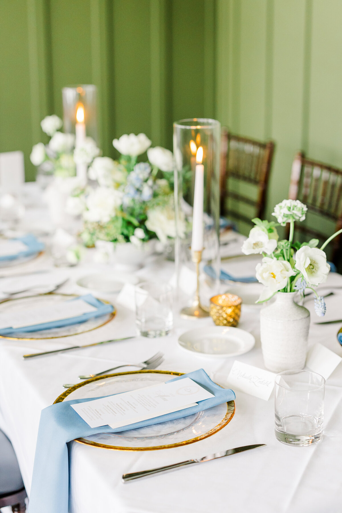Blue and green reception details at the Greystone Inn