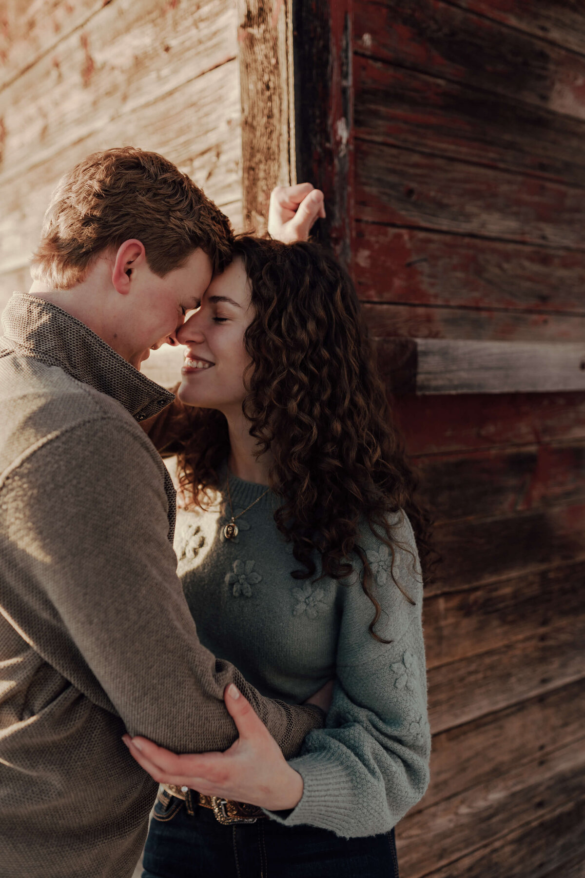 engagement-session-trochu-central-alberta-western-lifestyle-photographer- 0005