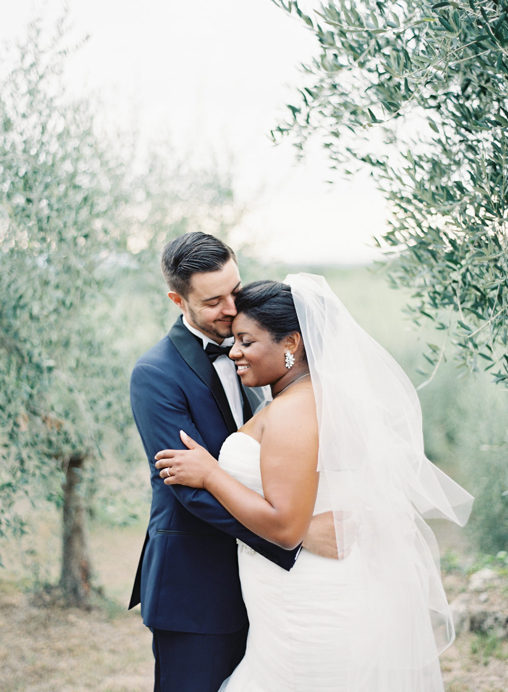 Borgo Stomennano Tuscany Wedding Photographer Luxury Bride Destination Fine art Film Wedding Vicki Grafton Photography.JPG59