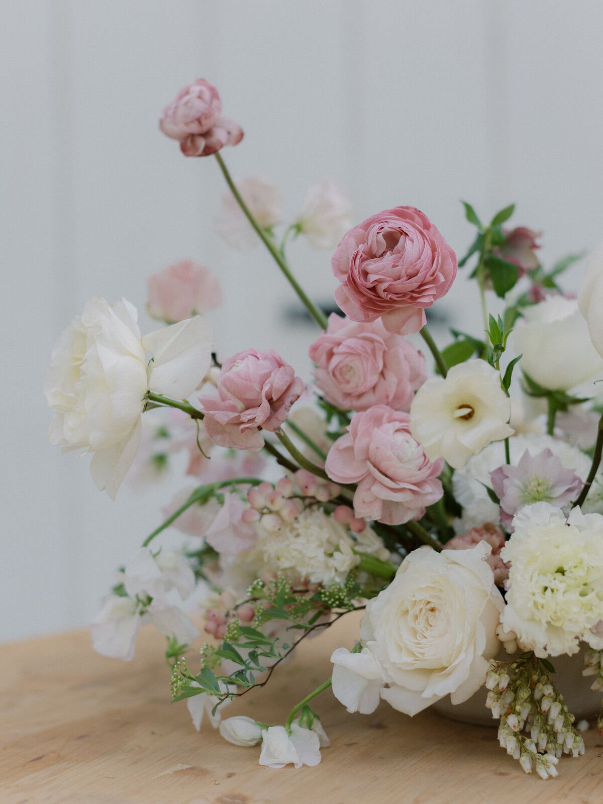 Bee's Blossoms Floral Studio Gold Coast Australia Florist Wedding Event Floral Design Flower Workshops Retail Deliveries Belle Clark Whimsical Romantic Lush Flowers Wedding Bouquets Centerpieces Sinclair&MooreworkshopSpring2023-268