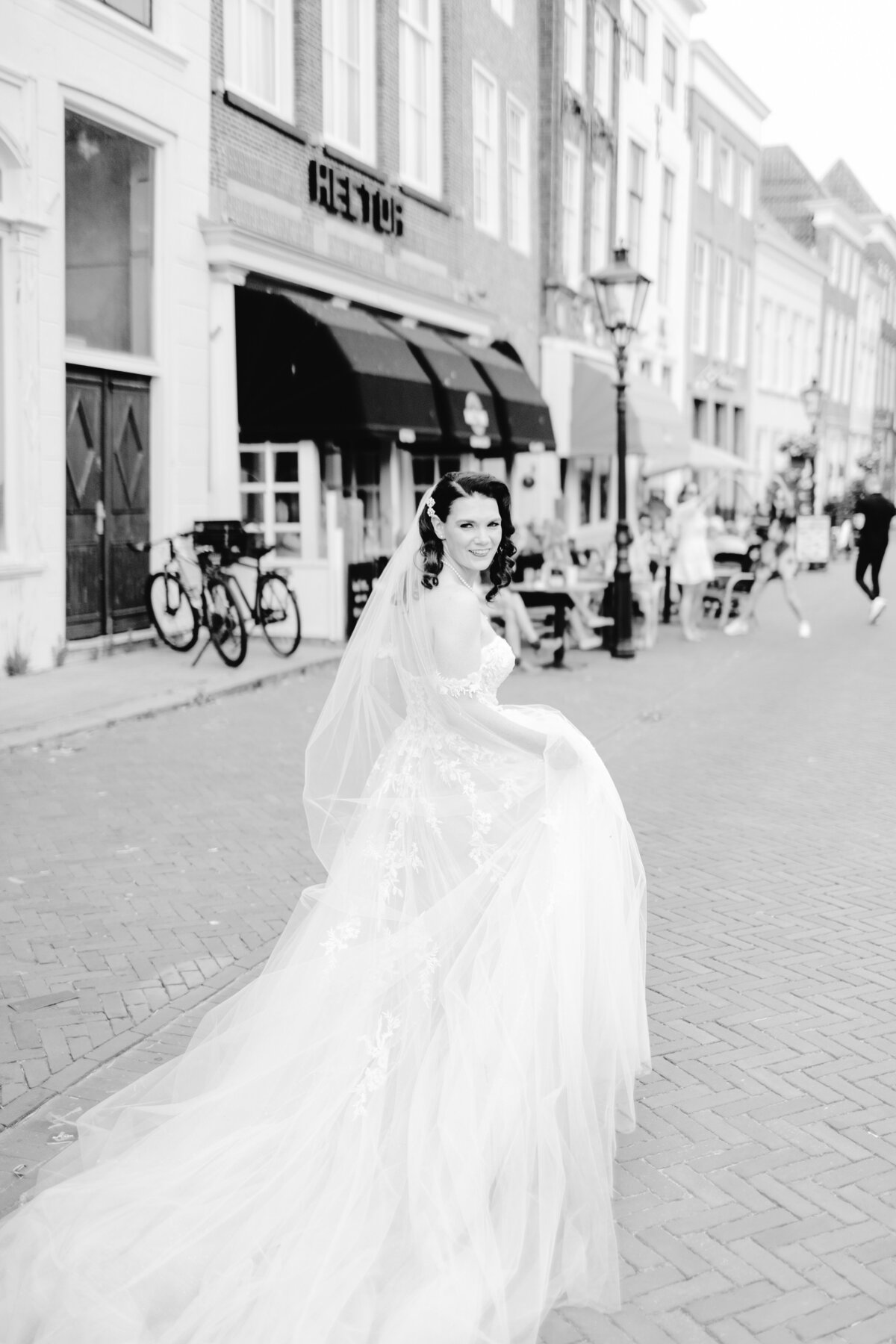Nathalie & Steven - Laura de Roeck Photography-492-zw Hotel Mondragon