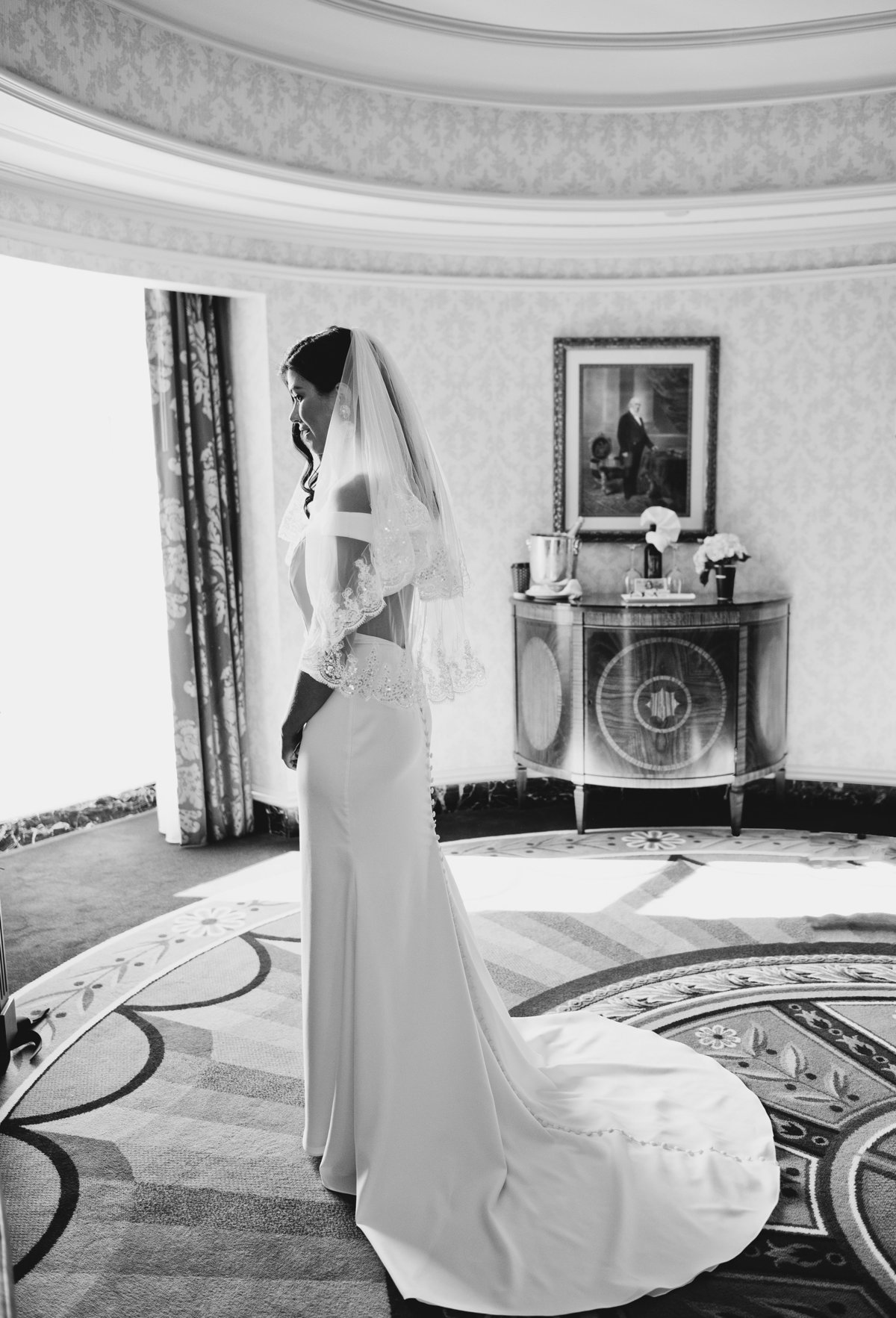 washington-dc-black-and-white-bride-portrait-wedding-dress