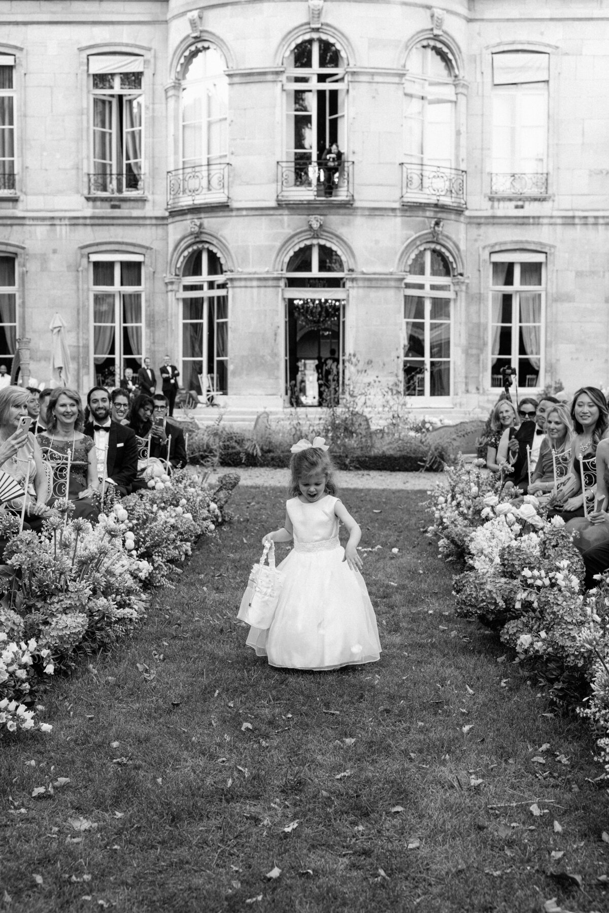 Jennifer Fox Weddings English speaking wedding planning & design agency in France crafting refined and bespoke weddings and celebrations Provence, Paris and destination wd489