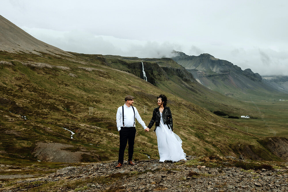 Best_Local_Iceland_Elopement_Photographer_and_Planner-_-19