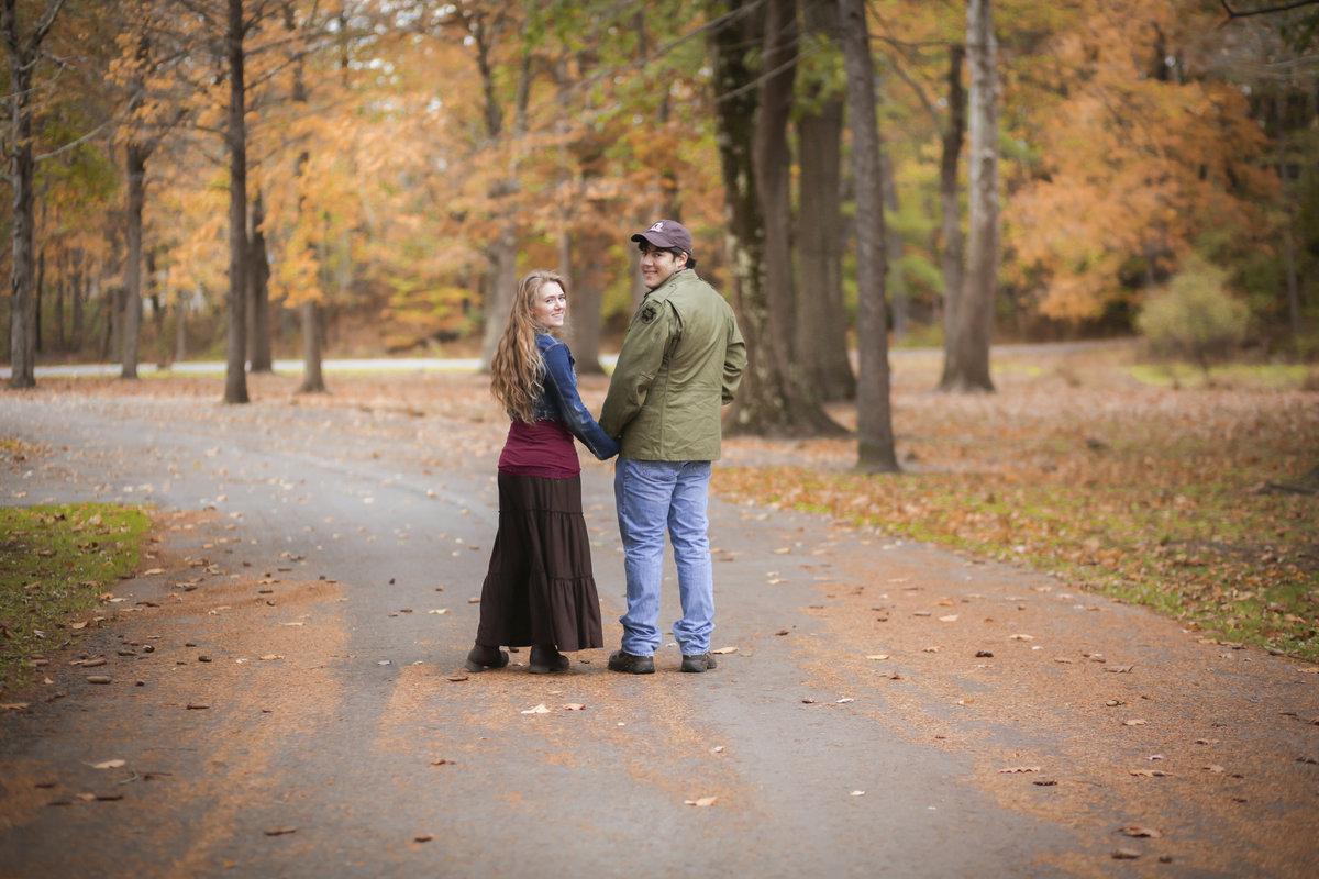 Reade and Rebacca have a fall engagement session in Greenville Pa.