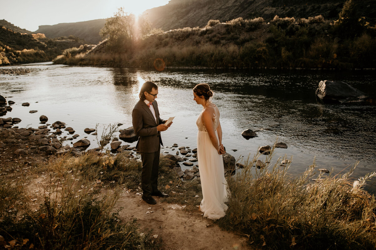 eloping couple saying vows in Taos New Mexico