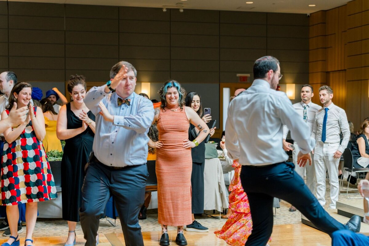 Eliana-Melmed-Photography-Chicago-LosAngeles-Jewish-WeddingPhotography-ShulaNoah-Shtick-00092