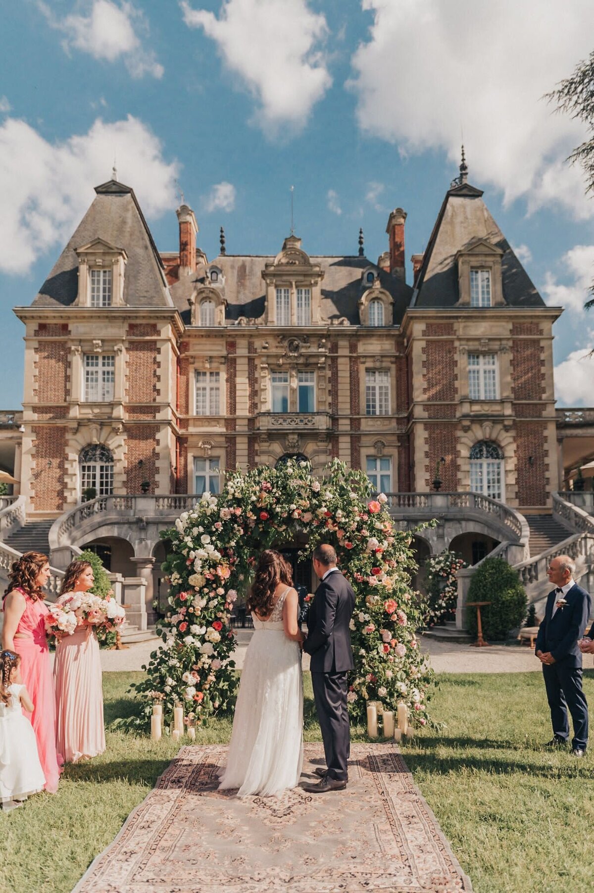Timeless Elegance: Lebanese Wedding in a Chateau Setting in france