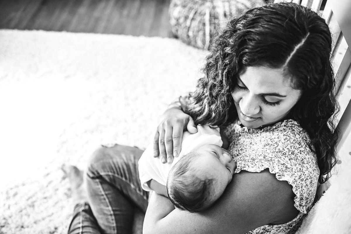 relaxed-newborn-photography-session-huntersville