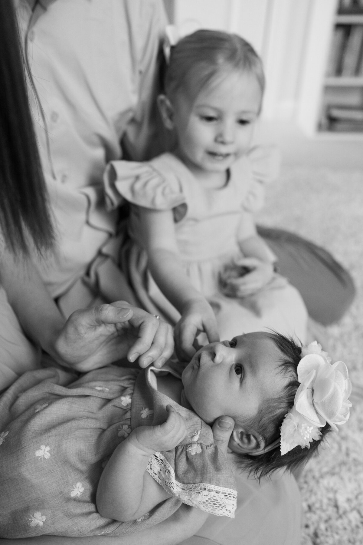 Relaxed-Newborn-Photography-in-Milwaukee-1