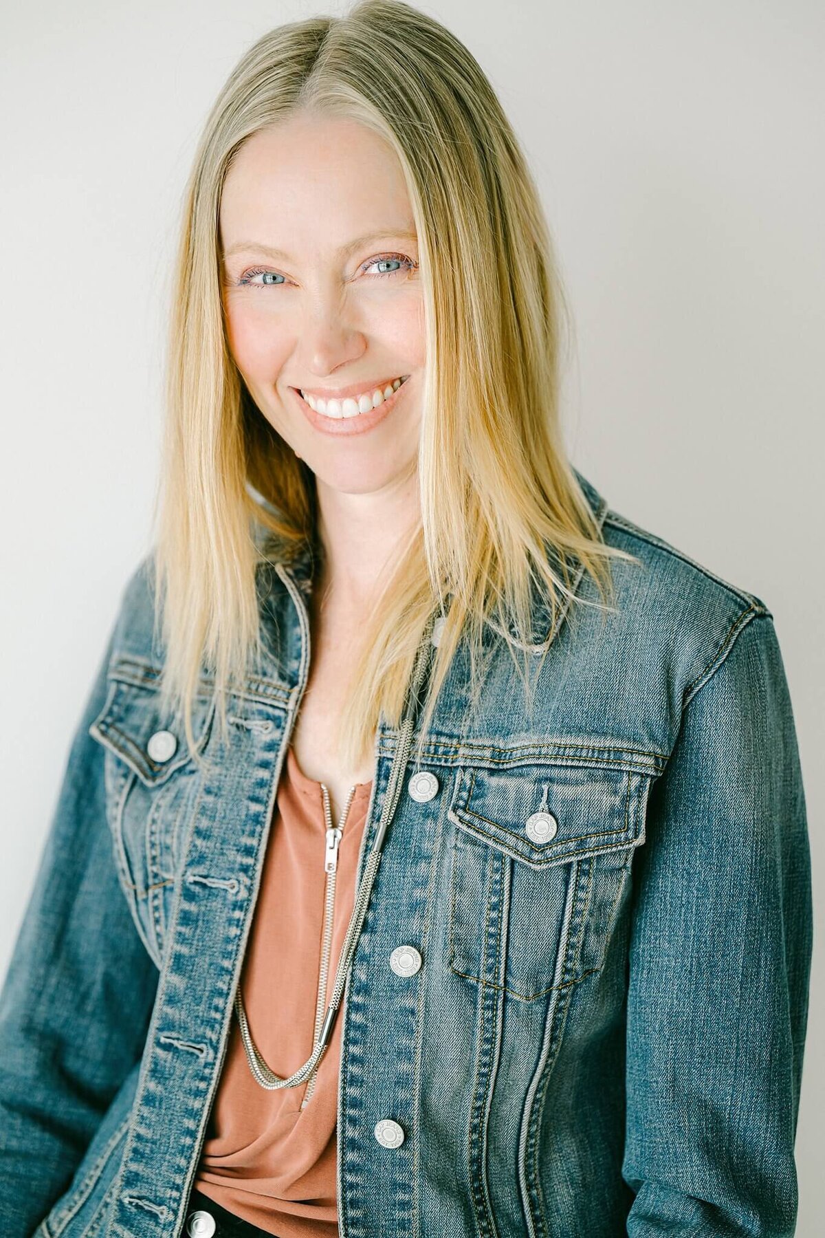 annie x artists headshots_7