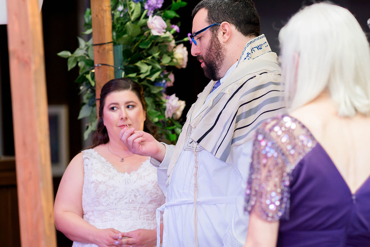 Eliana-Melmed-Photography-Chicago-LosAngeles-Jewish-WeddingPhotography-ElianaSklar-Chuppah-00121