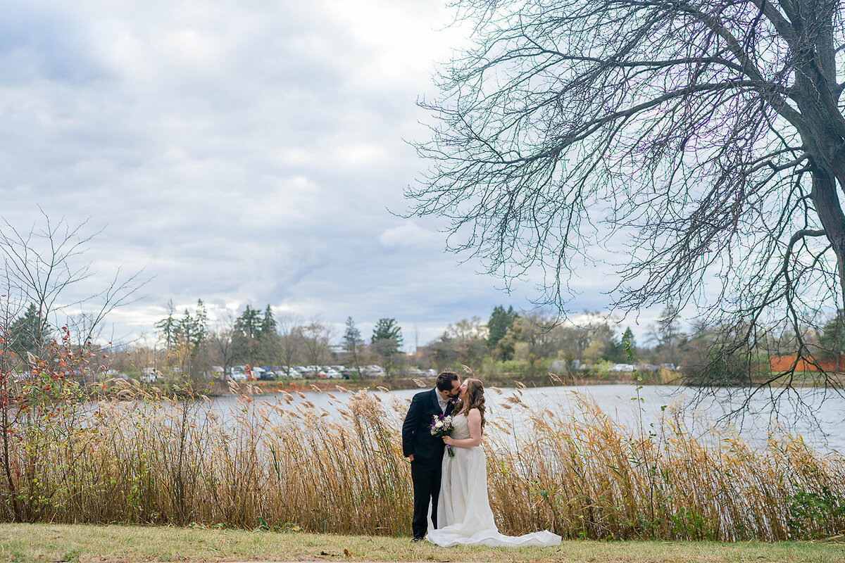 Eliana-Melmed-Photography-Chicago-LosAngeles-Jewish-WeddingPhotography-CouplePortrait-00067