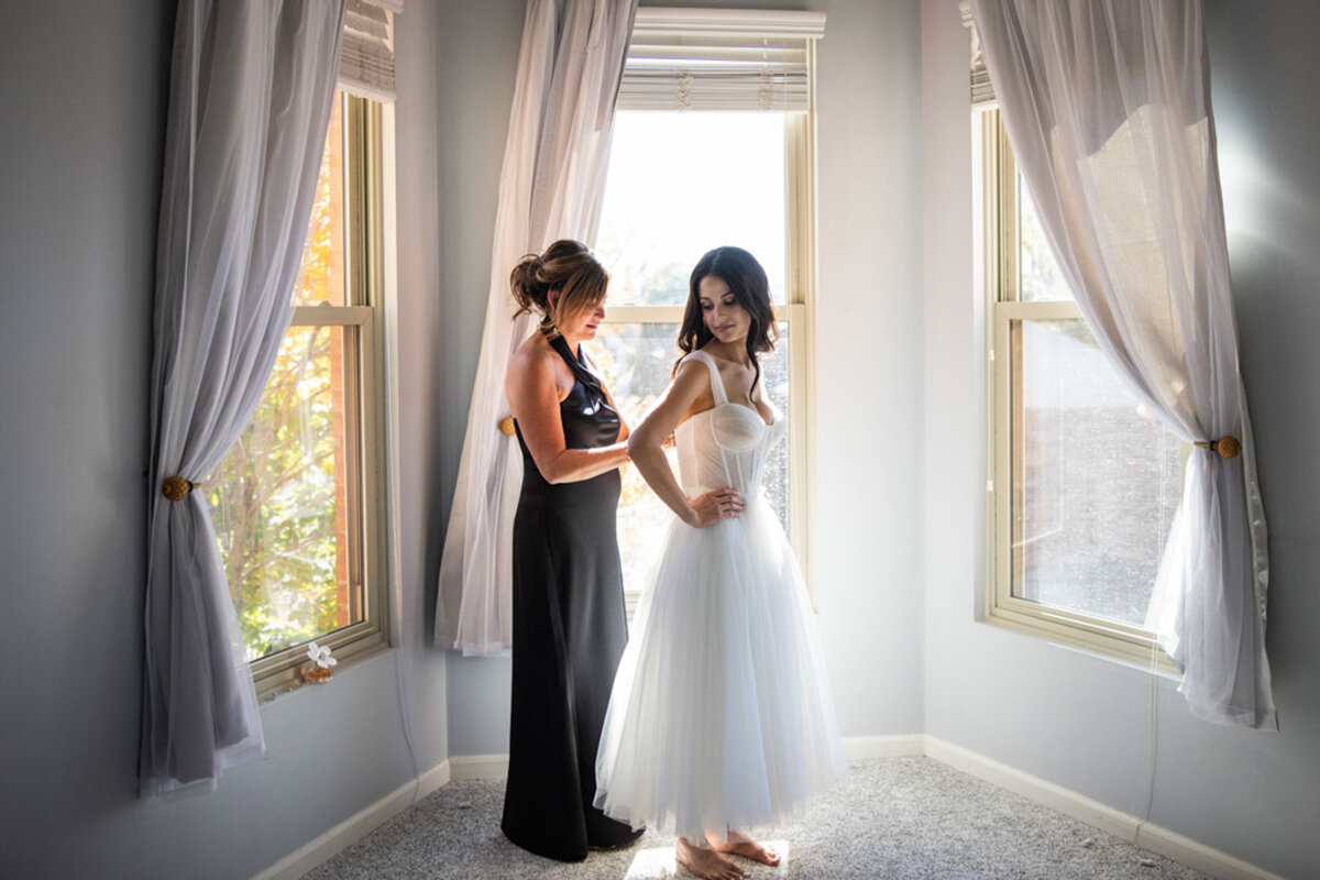 31Lucia-Lofts-Wedding-Photos-Lauren-Ashlely-Studios