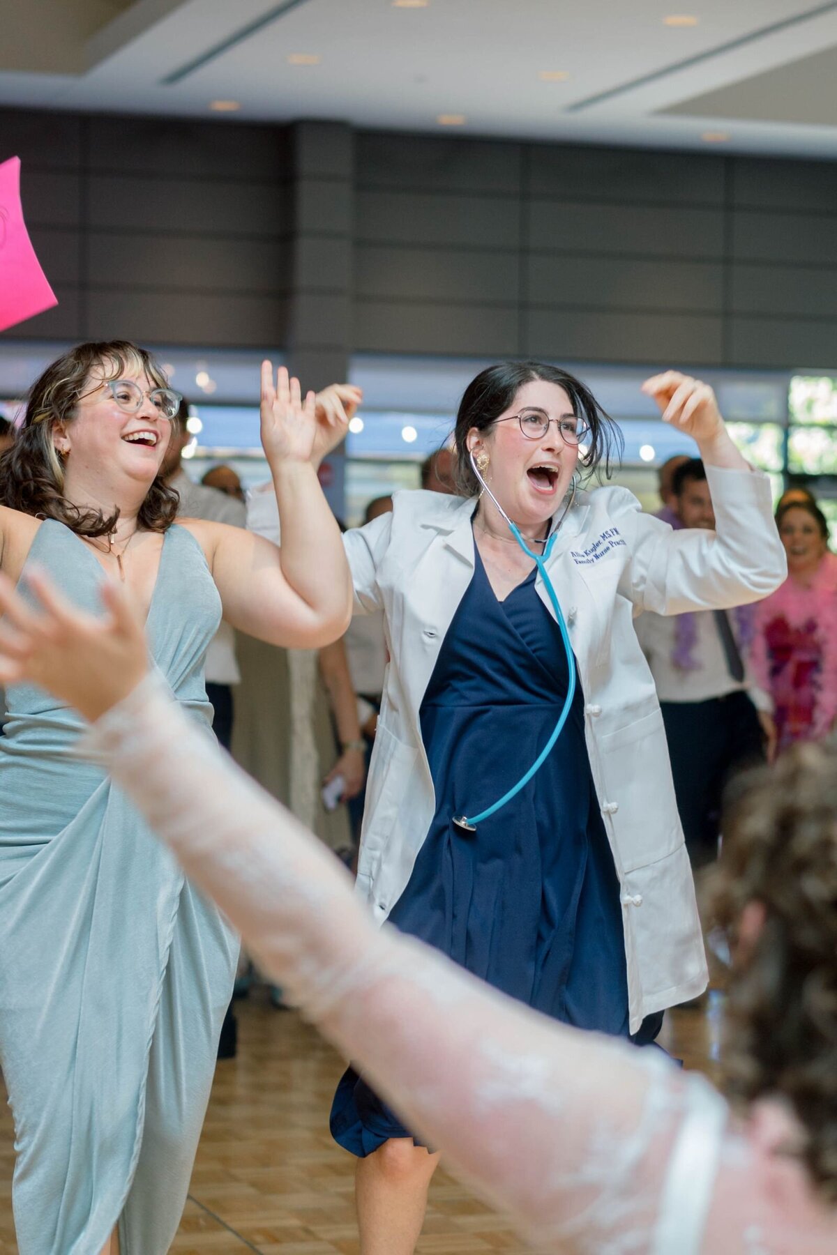 Eliana-Melmed-Photography-Chicago-LosAngeles-Jewish-WeddingPhotography-ShulaNoah-Shtick-00106