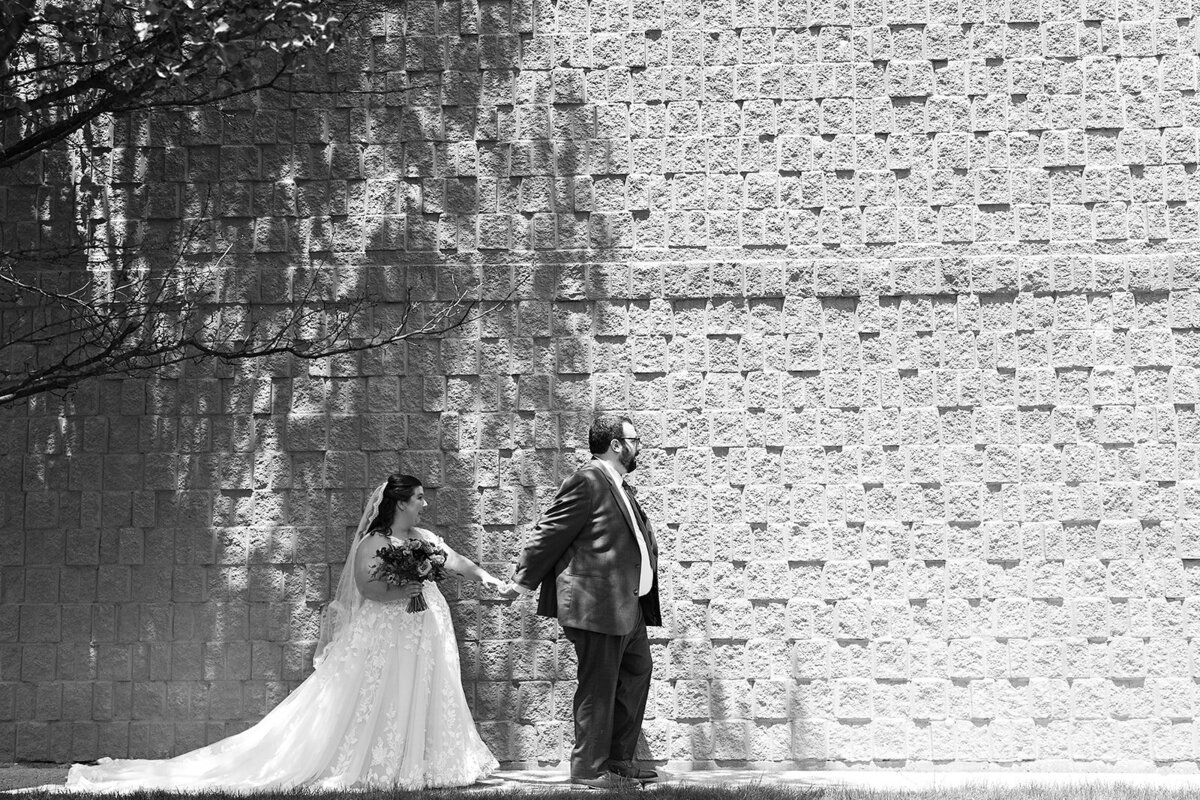 Eliana-Melmed-Photography-Chicago-LosAngeles-Jewish-WeddingPhotography-ElianaSklar-FirstLook-00151