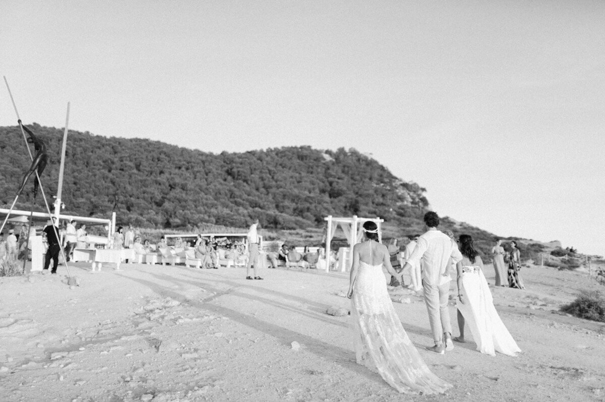 Wedding Experimental Beach - Ibiza - Youri Claessens-49