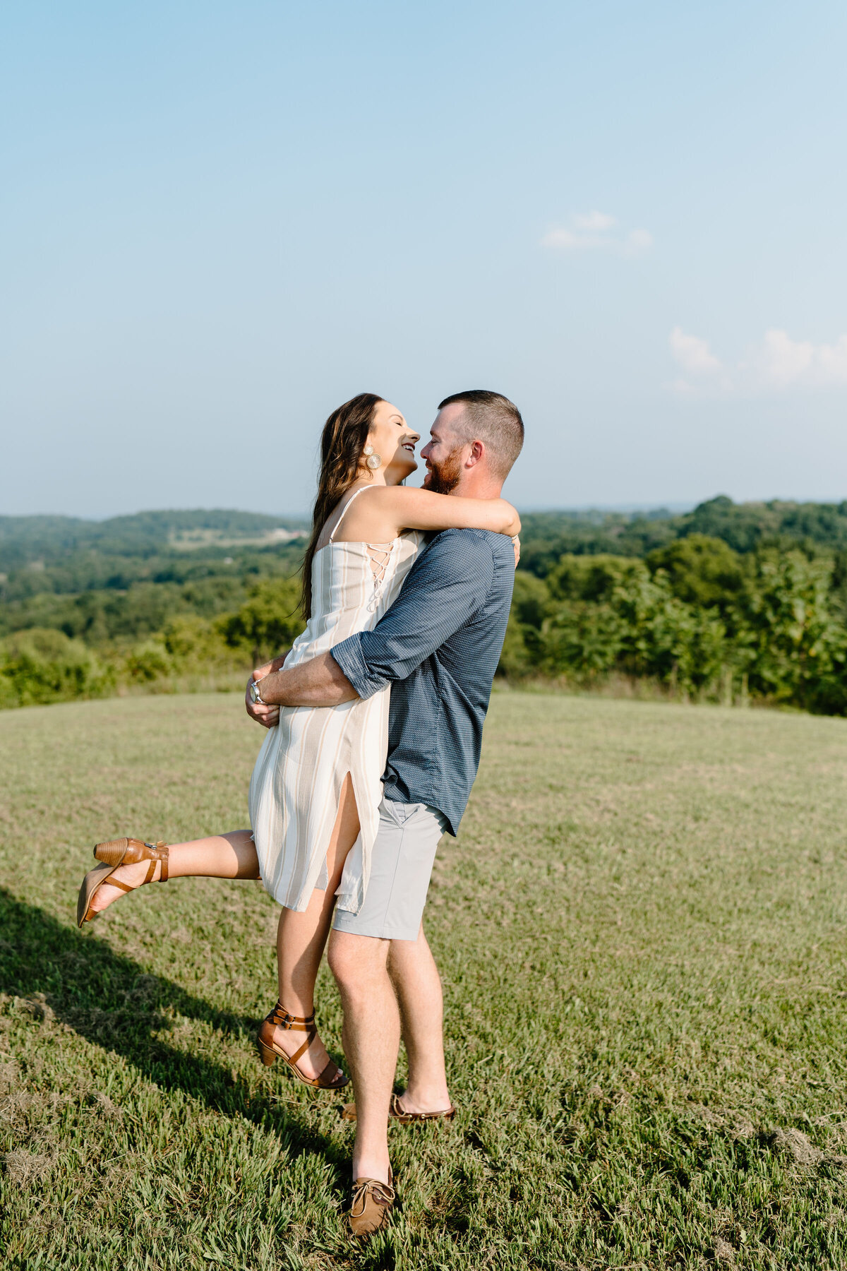 spring-hill-tennessee-engagament-session