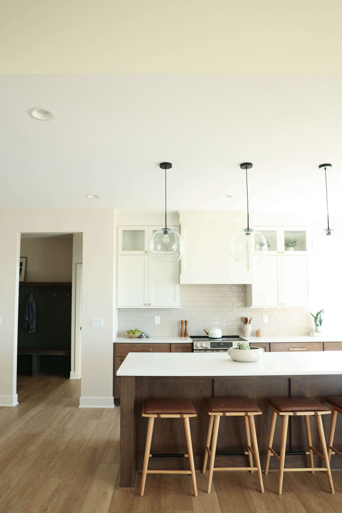 1183-Kitchen-Grimes-Central-Iowa-Custom-Home-JRL-Builders-3F1A8837