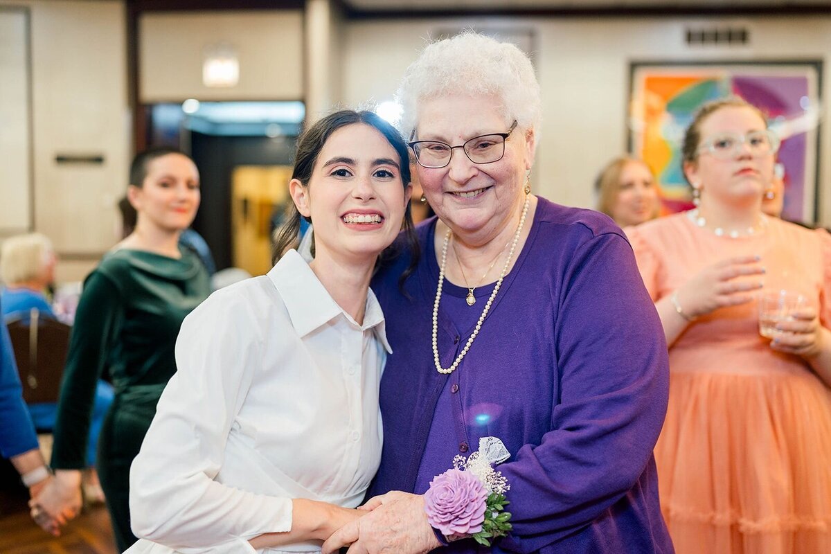 Eliana-Melmed-Photography-Chicago-LosAngeles-Jewish-WeddingPhotographer-CarmiKalman-WomensDancing-00081