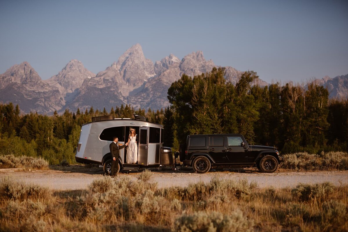 Couple gets married in the mountains at Grand Teton National Park