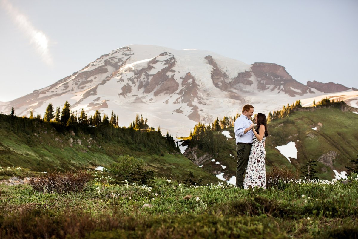 Mount-Rainier-Engagement-Session-Megan-Montalvo-Photography_0054