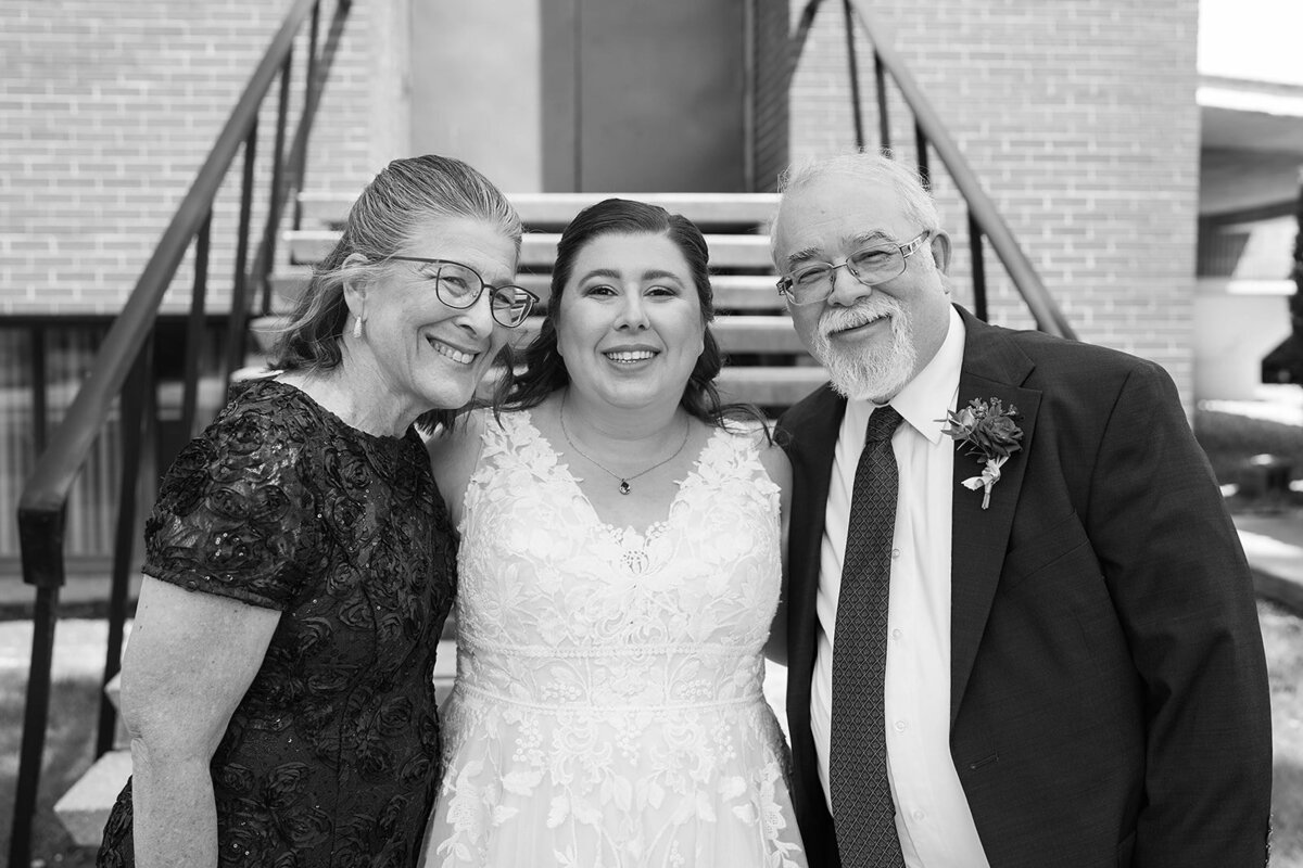 Eliana-Melmed-Photography-Chicago-LosAngeles-Jewish-WeddingPhotography-ElianaSklar-FamilyFormals-00021