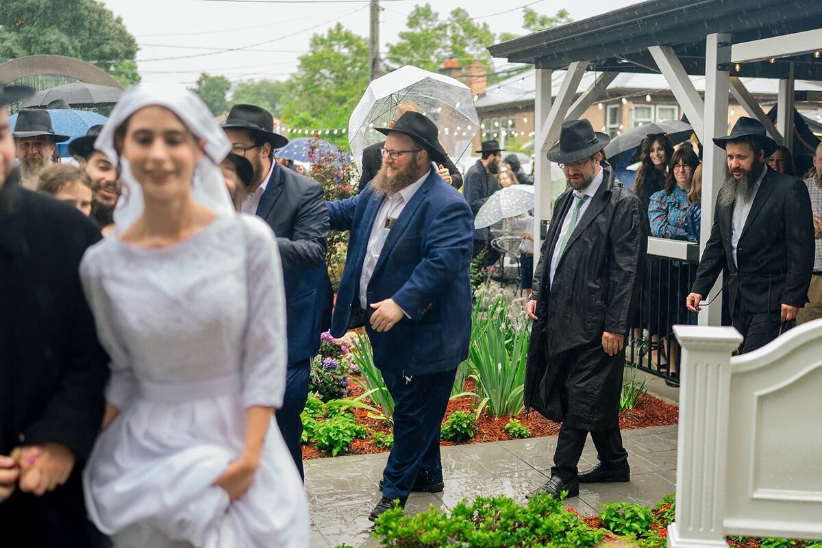 Eliana-Melmed-Photography-Chicago-LosAngeles-Jewish-WeddingPhotographer-CarmiKalman-Chuppah-00214