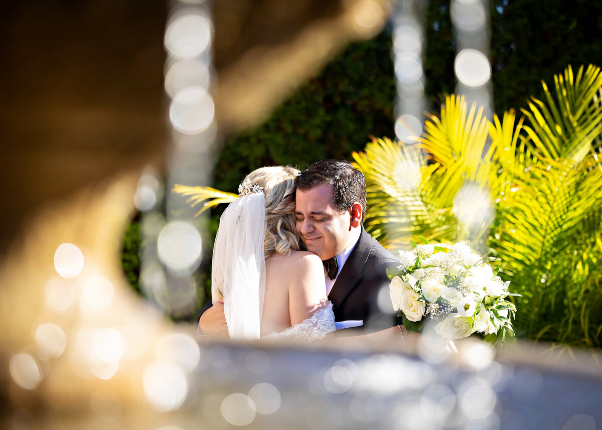 bride-groom-first-look-emotional-hug-NJ-07746