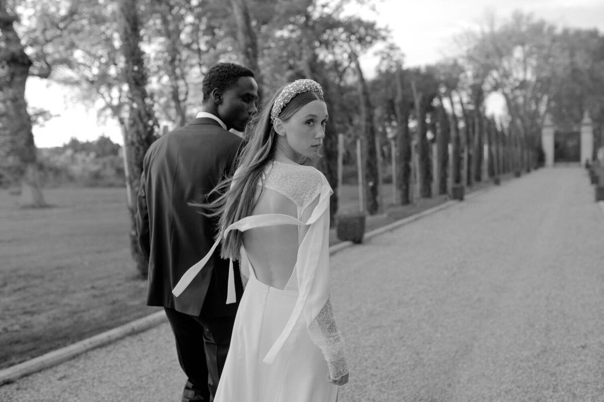 Flora_And_Grace_Chateau_De_Tourreau_Provence_Editorial_Wedding_Photographer-43-1